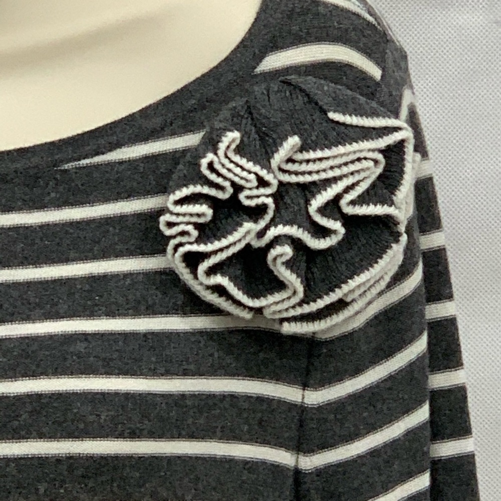 Loft gray white striped Merino wool sweater - Picture 3 of 5
